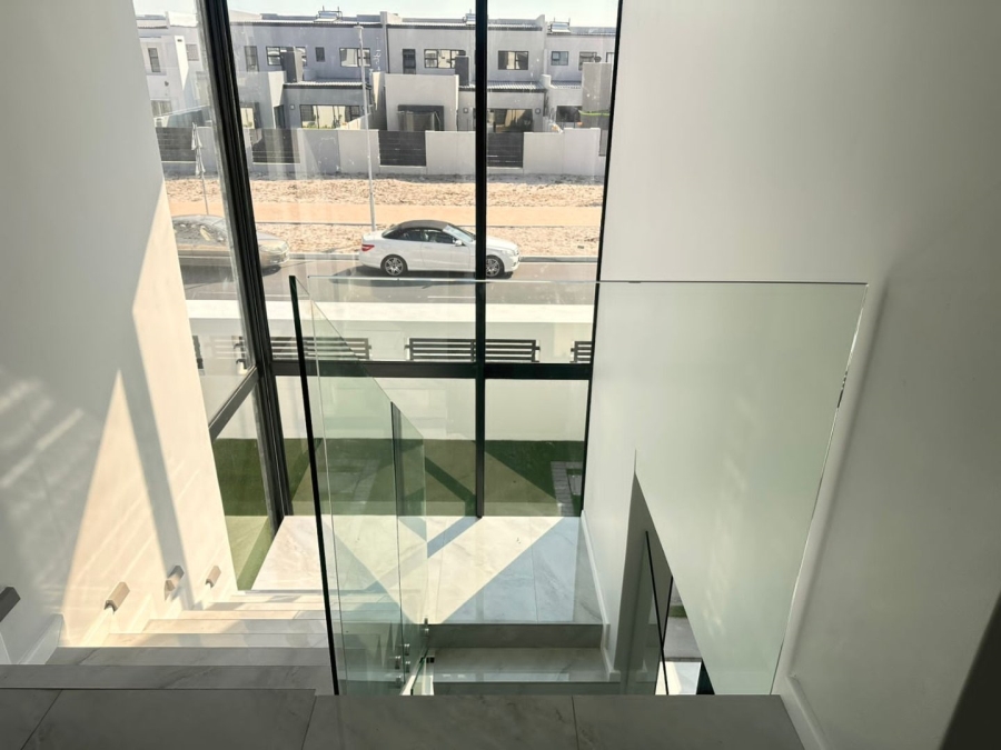 4 Bedroom Property for Sale in Sandown Western Cape